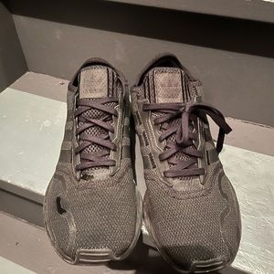 Adidas running shoes size 10